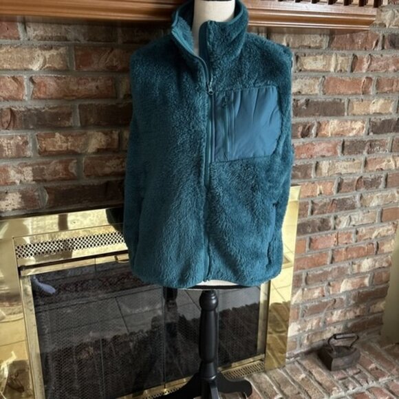 Lands End Sherpa Vest Teal Size Medium New Light Weight - Picture 1 of 9
